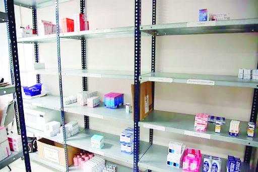 Sufren pacientes falta de medicinas