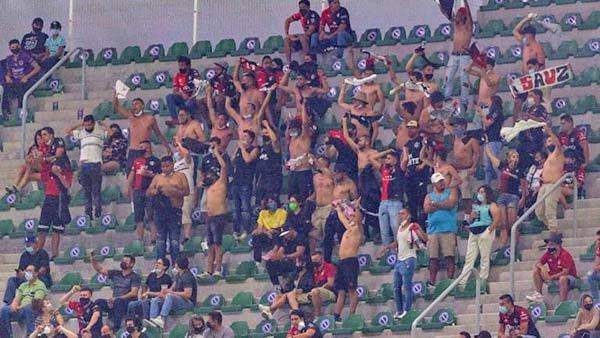 MAZATLÁN FC VS ATLAS: AFICIONADOS PROTAGONIZARON PELEA EN EL ESTADIO KRAKEN