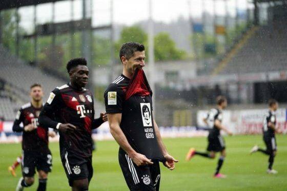 Iguala Lewandowski récord de Müller en Bundesliga