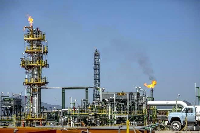 Costará 2 mil 500 mdd reconfigurar refinería de Tula
