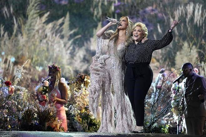 Así fue el show provacunas de J.Lo y el Príncipe Enrique
