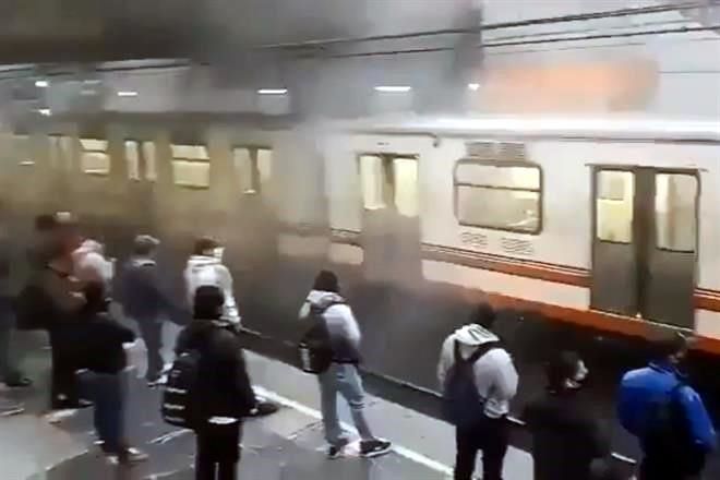 Provoca sistema de frenos humo en estación Pantitlán