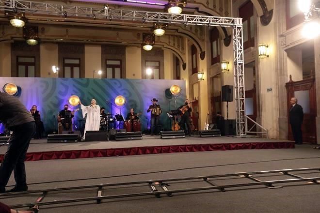 ‘En mañanera, las mamás son primero’