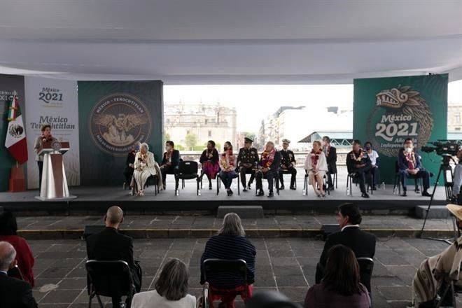 Sobresale tragedia de L12 en ceremonia con Rousseff