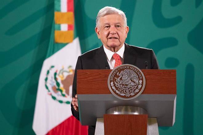 Cabildea AMLO con Ministros sus reformas