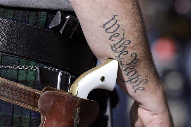 Permitirá Texas portar armas sin licencia