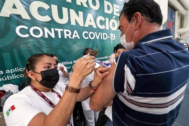 Atribuyen caída de Covid en México a cercanía con EU