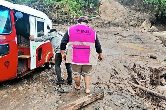 Cumplen capacitadores contra viento y marea