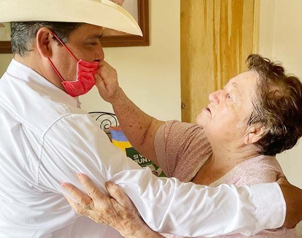 “Mi madre me enseño a ser priista”: Beto Villarreal