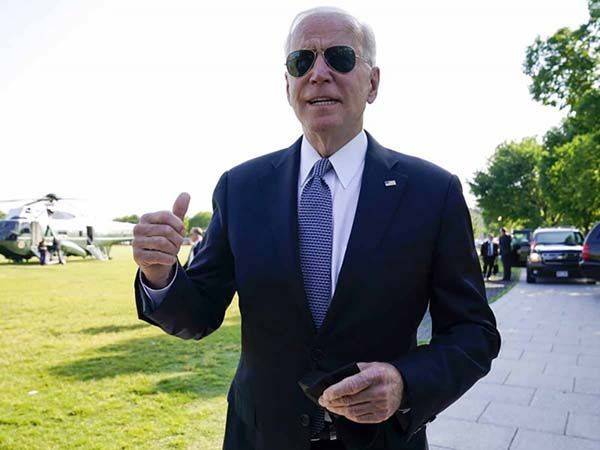 Biden alista plan para autos eléctricos