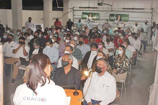 Presenta Chachis  proyecto de obra