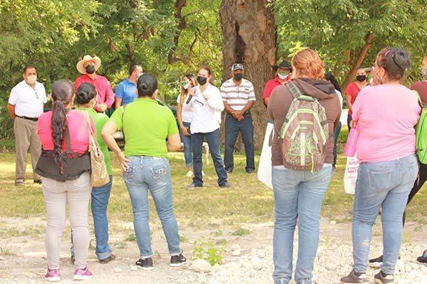 Apoyará Chachis Boone a defensores de animales