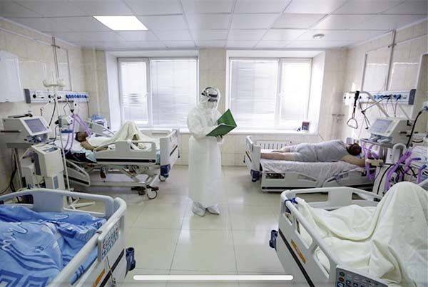 Cierra IMSS piso Covid; salen 280 enfermeras