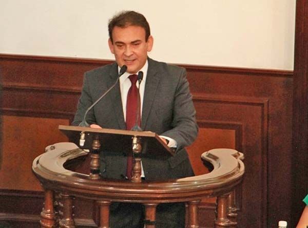 Reconoce el Congreso a personal de enfermería