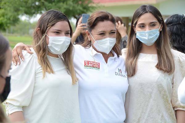 Diana Haro realiza alianza con jóvenes