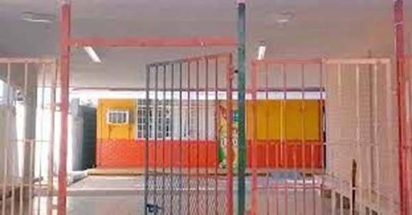 Padres se oponen al regreso a clases