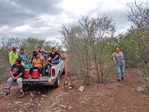 Familias Mascogas limpian Río Sabinas