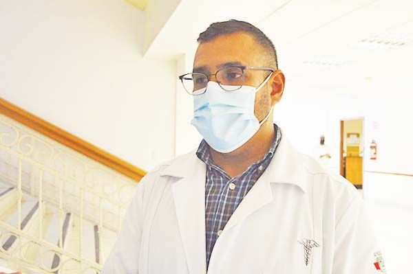 Son capacitados médicos para detectar reacciones