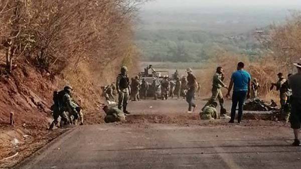 Ataca CJNG a fuerzas federales en Aguililla; reportan 3 muertos