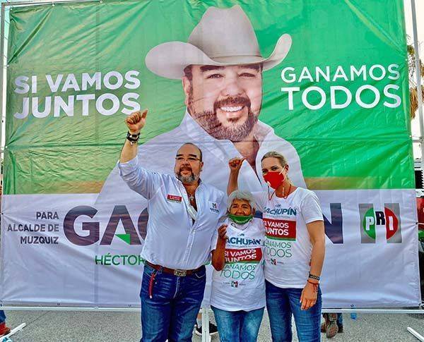 RESPALDAN A GACHUPIN EN BARRIO «EL PANTEÓN”