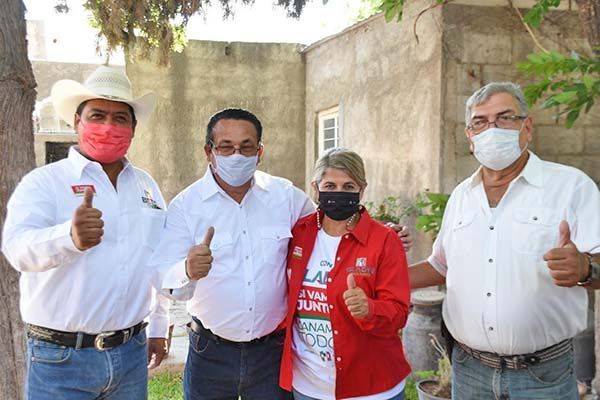 Apoya 4 Ciénegas a Gladys y a Beto