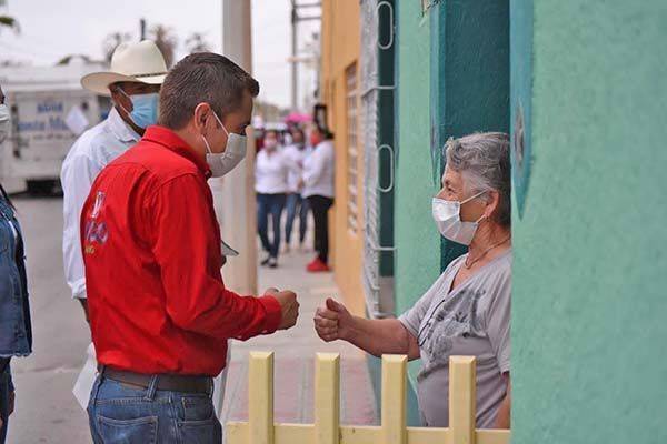 Ofrece Hugo Lozano un gobierno participativo