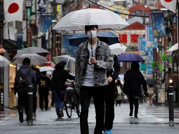 Japón prolonga estado de emergencia por covid