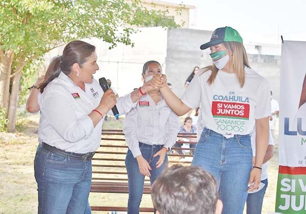 Apoya mundialista a Guadalupe Murguía