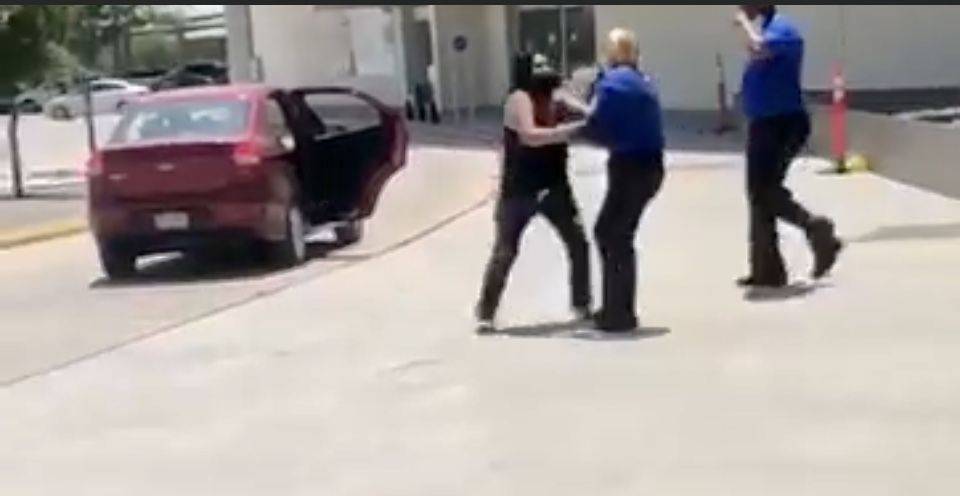 Echan en corrida a farderas en el Mall
