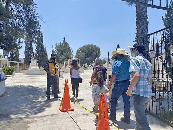 Registran panteones baja afluencia en RA