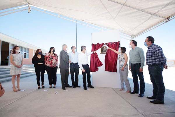 Inaugura Riquelme primaria en Saltillo