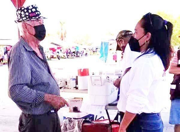 Comerciantes apoyan a la candidata Martha