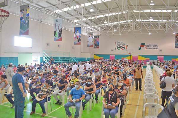 Cumple Frontera con metas de vacunación