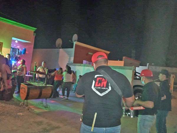 Acaba Covid con serenatas a mamá
