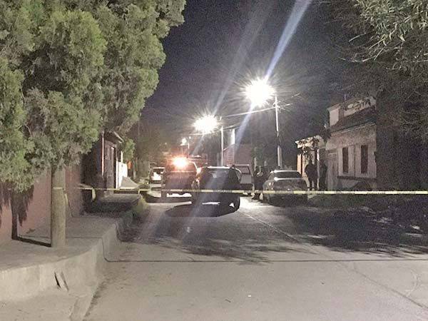MATA, DESTAZA Y GUARDA A VECINO