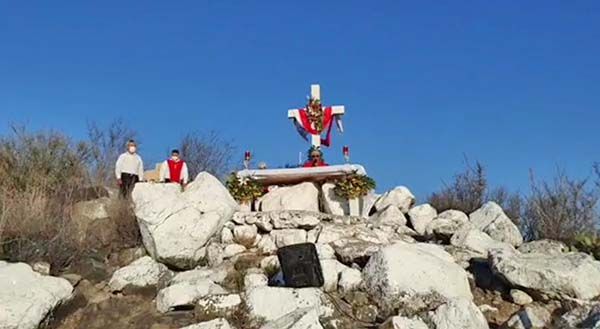 Feligresía de Múzquiz Celebra la Santa Cruz