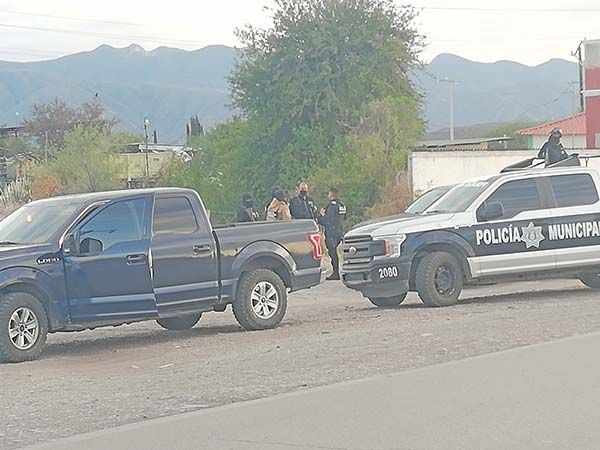 Combate policía robo a vivienda