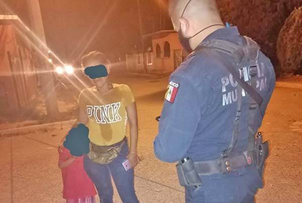 Encuentran policías a menor extraviado
