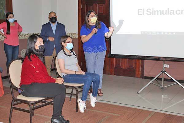 Capacita PRONNIF a los procuradores