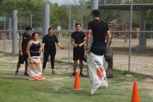 Festejan con Rally Día del Estudiante