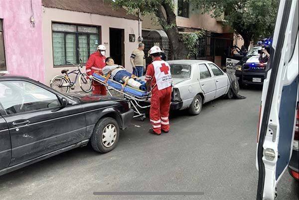 Golpean porros a ex rieleros inconformes