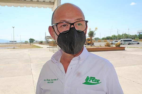 Desertan en pandemia 400 alumnos de UTRCC