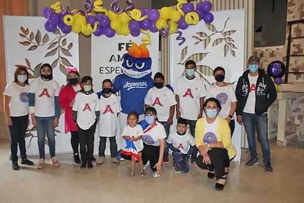 Celebra asociación Sofía Sipi a los niños con cáncer