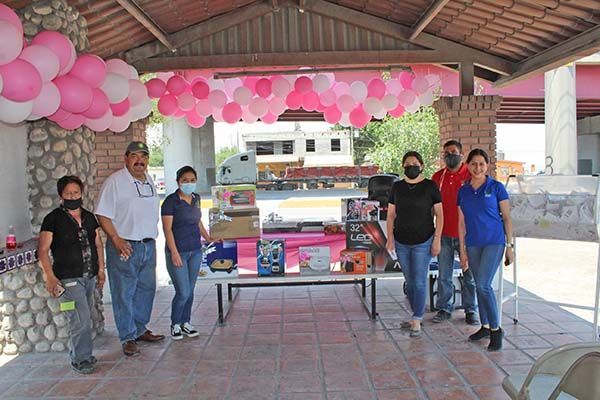 Celebran con sorteo el Día de las Madres