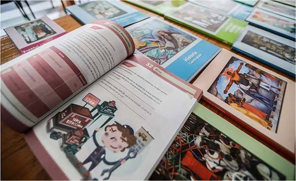 Samuel García exige que libros de texto sean diferentes para NL