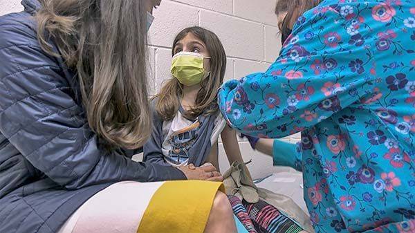 Inicia registro para vacunar a menores