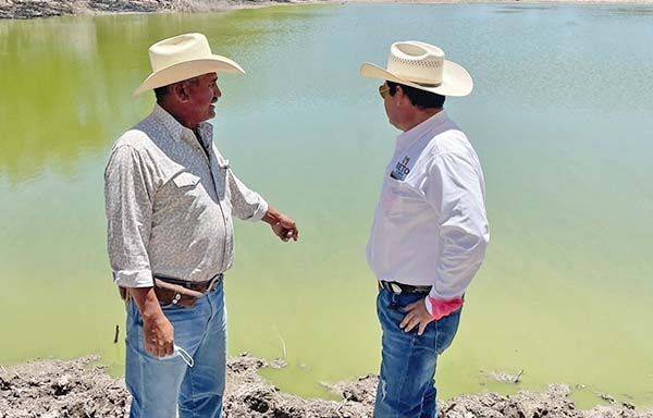 Reafirma Beto Villarreal compromisos con ejidos