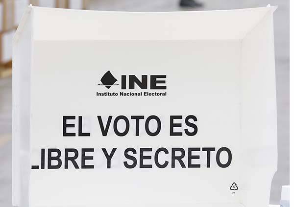 Convocan a votar contra la autocracia