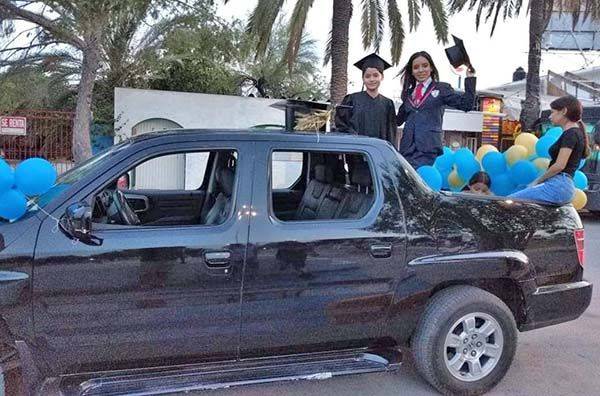 Autorizan graduaciones en salón desde este año