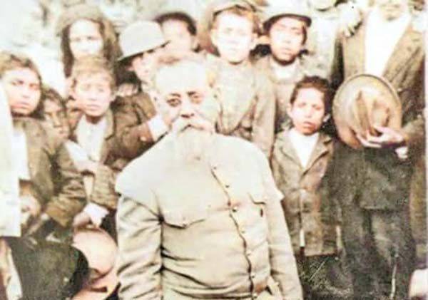 DON VENUSTIANO CARRANZA Y EL DÍA DEL MAESTRO